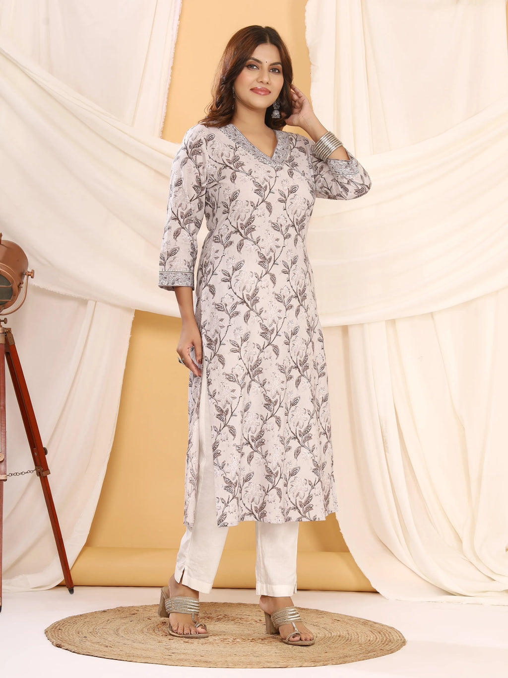Sanganeri Floral Print Grey Cotton Kurti